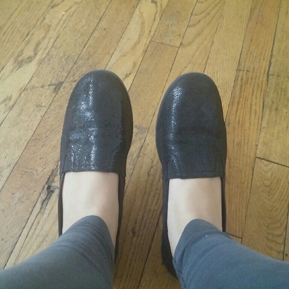 2 pairs of sequined shoes