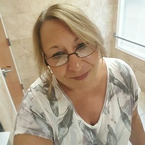 Meet your Posher, Joy