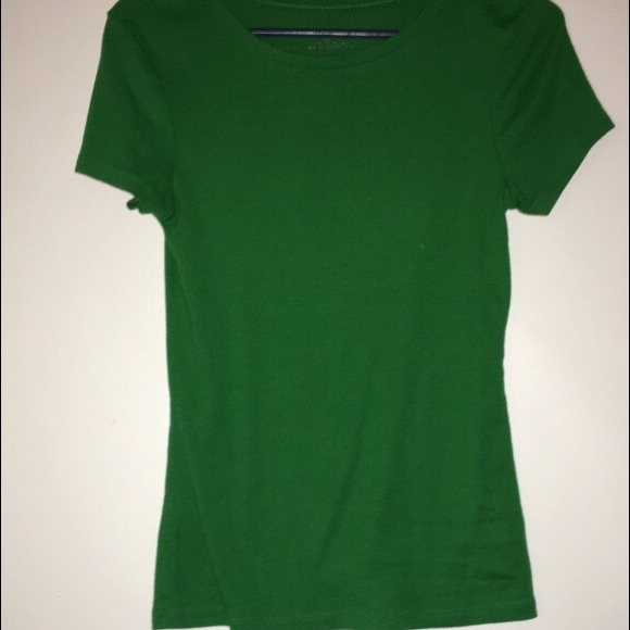 Forest green fitted tee