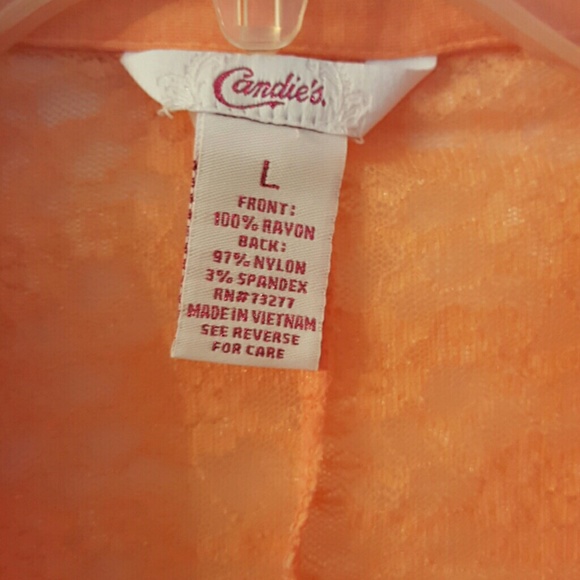 Lace top - Picture 2 of 3