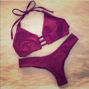 Super cute maroon bikini!