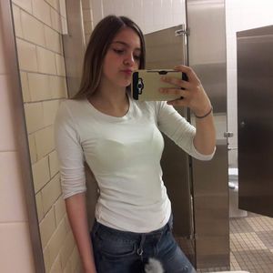 Meet your Posher, Anya