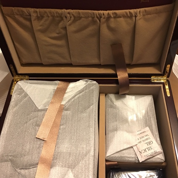 Box Urn with Smaller urn inside plus candle - Picture 2 of 4