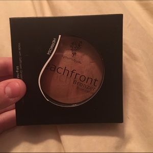 Younique beachfront bronzer