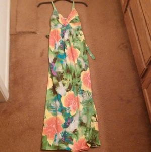 Tropical Print Maxi Dress