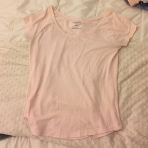 pale pink old navy t shirt