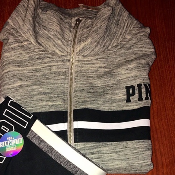 NWT sweater size small - Picture 2 of 2