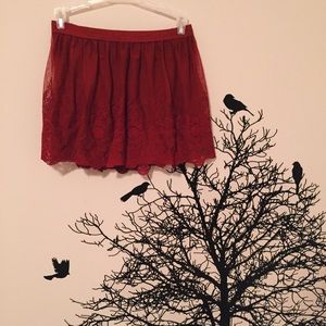 Nwt hollister maroon lace skirt