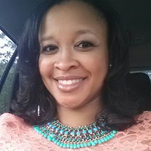 Meet your Posher, Alyxaundria