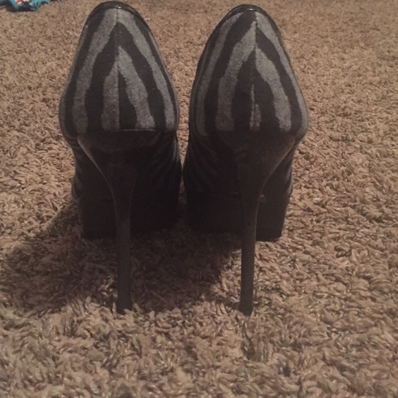 Zebra heels - Picture 2 of 3