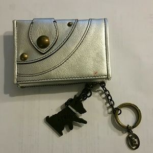 Coin/credit card wallet