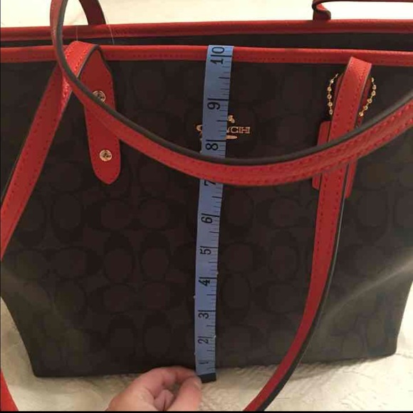 Measurements of Coach Tote - Picture 2 of 4