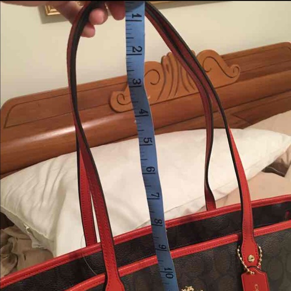 Measurements of Coach Tote - Picture 3 of 4