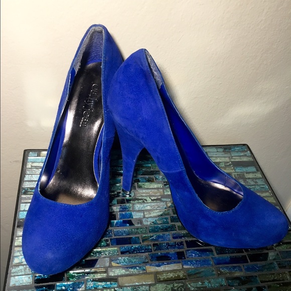 Size 9 Cathy Jean Royal blue suede heels - Picture 2 of 2