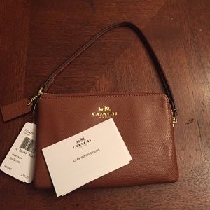 Small leather wristlet