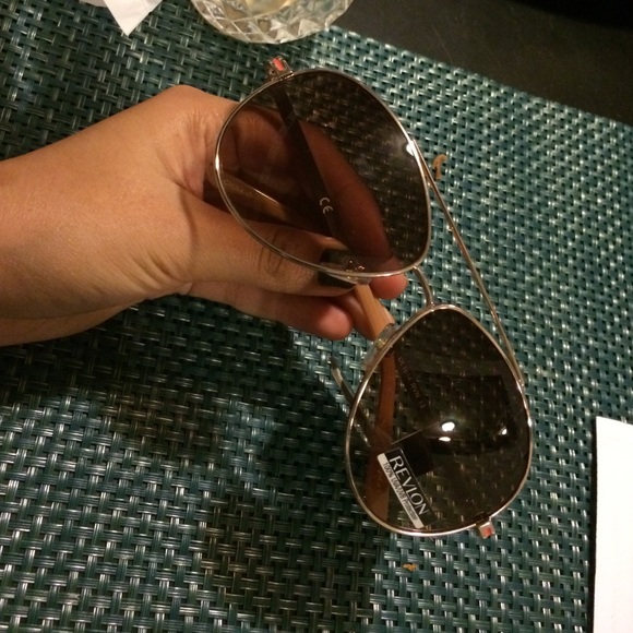 PINK REVLON SUNGLASSES