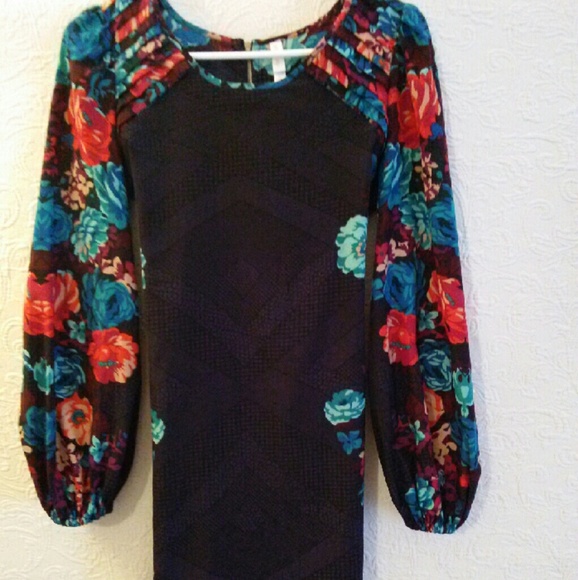 Bundle- Dress & 2 Tops