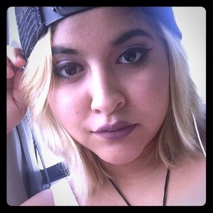 1/2 inch - 1 inch + plugs / tunnels