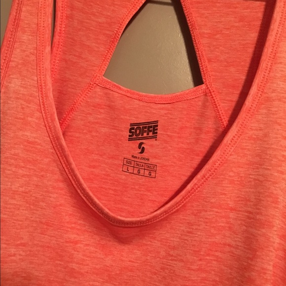 NWT Workout Tank - Picture 4 of 4
