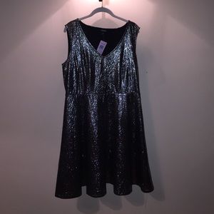 NEW PRICE Metallic party dress