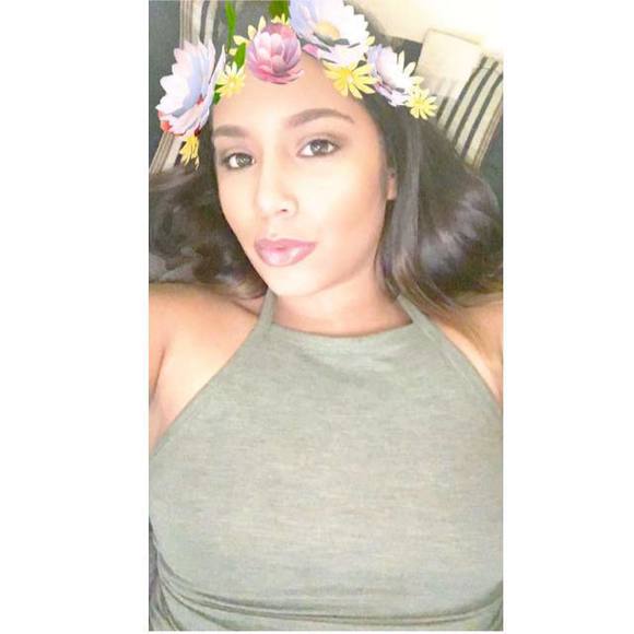 Meet your Posher, Meraliz