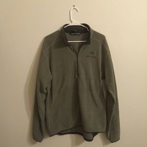 Arc'Teryx Men's L Half Zip Fleece