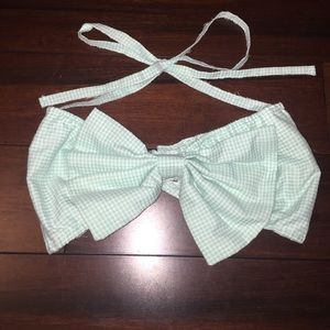 Bow crop top