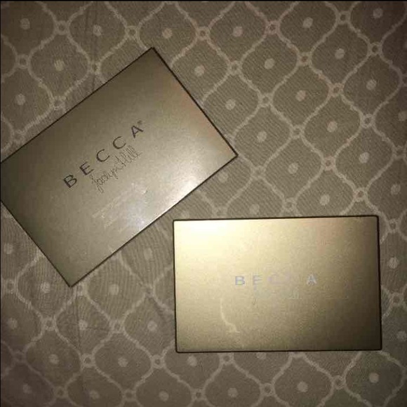 Champagne glow palette LIMITED EDITION