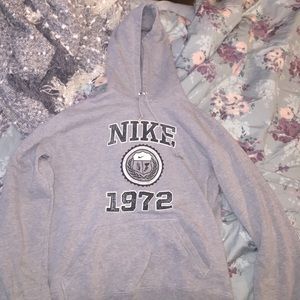 Nike sweatshirt