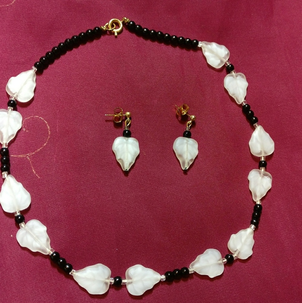 Vintage Frosted Czech Glass Bead Necklace/Earring