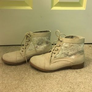 TAN/LACE BOOTIES