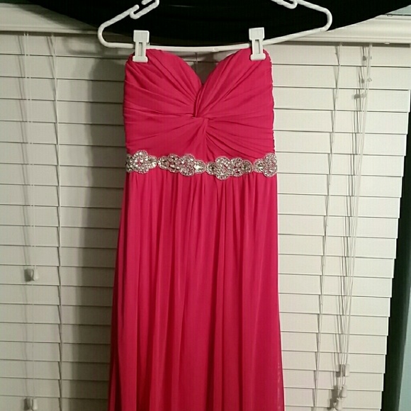 PROM DRESS!! - Picture 2 of 3
