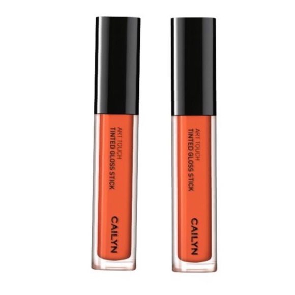 2 brand new Cailyn ArtTouch Lipgloss Peachy Nude