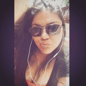 Meet your Posher, Klaryssa