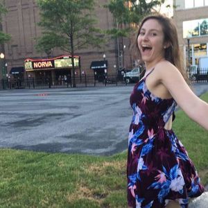 Meet your Posher, Elizabeth