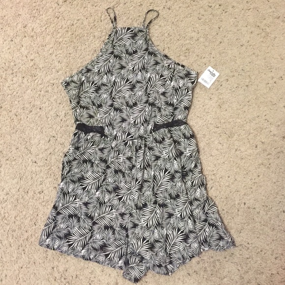 HALTER ROMPER
