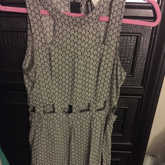 H&M dress size 6