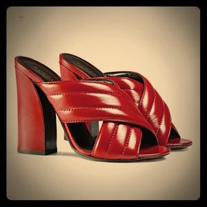 AUTHENTIC GUCCI SHOES HEELS