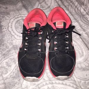 Nike shoes size 5