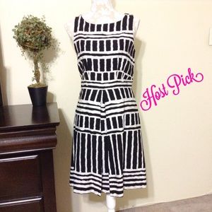 Taylor Black and White Sleeveless Dress  