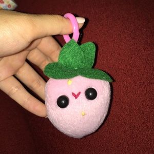 Plush Kawaii Strawberry Keychain 🍓