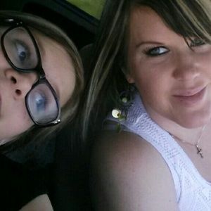 Meet your Posher, Lusa