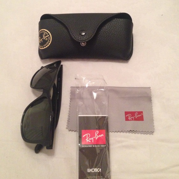 Black Ray Ban sunglasses! main image 4