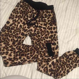 Leopard joggers