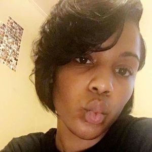 Meet your Posher, Erika