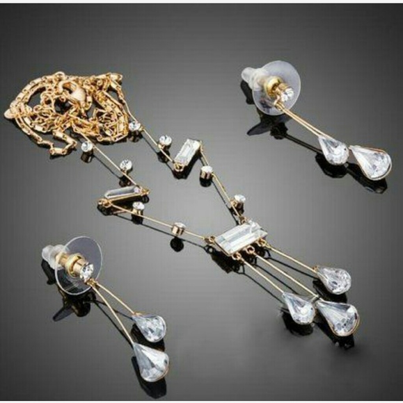 18k Gold Plated Water Drop Earring & Necklace Set