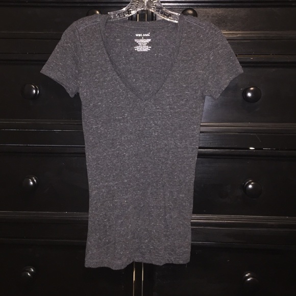 v-neck