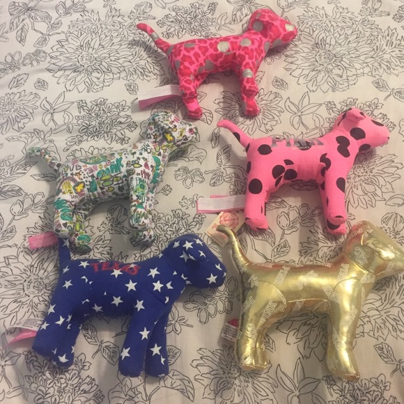 4 Victoria Secret PINK Dogs