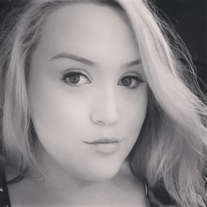 Meet your Posher, Desiree