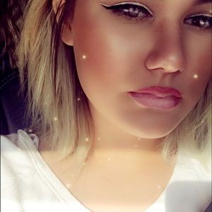 Meet your Posher, Ashlee